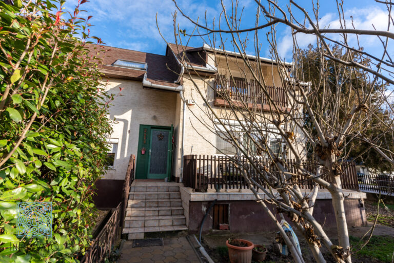 Eladó sorházi lakás SZázhalombattán