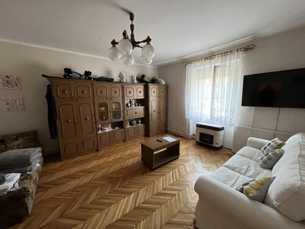 Eladó lakás Győrben